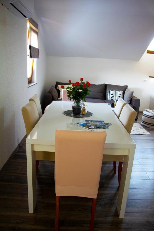 Timeless Apartment Gospić Екстериор снимка